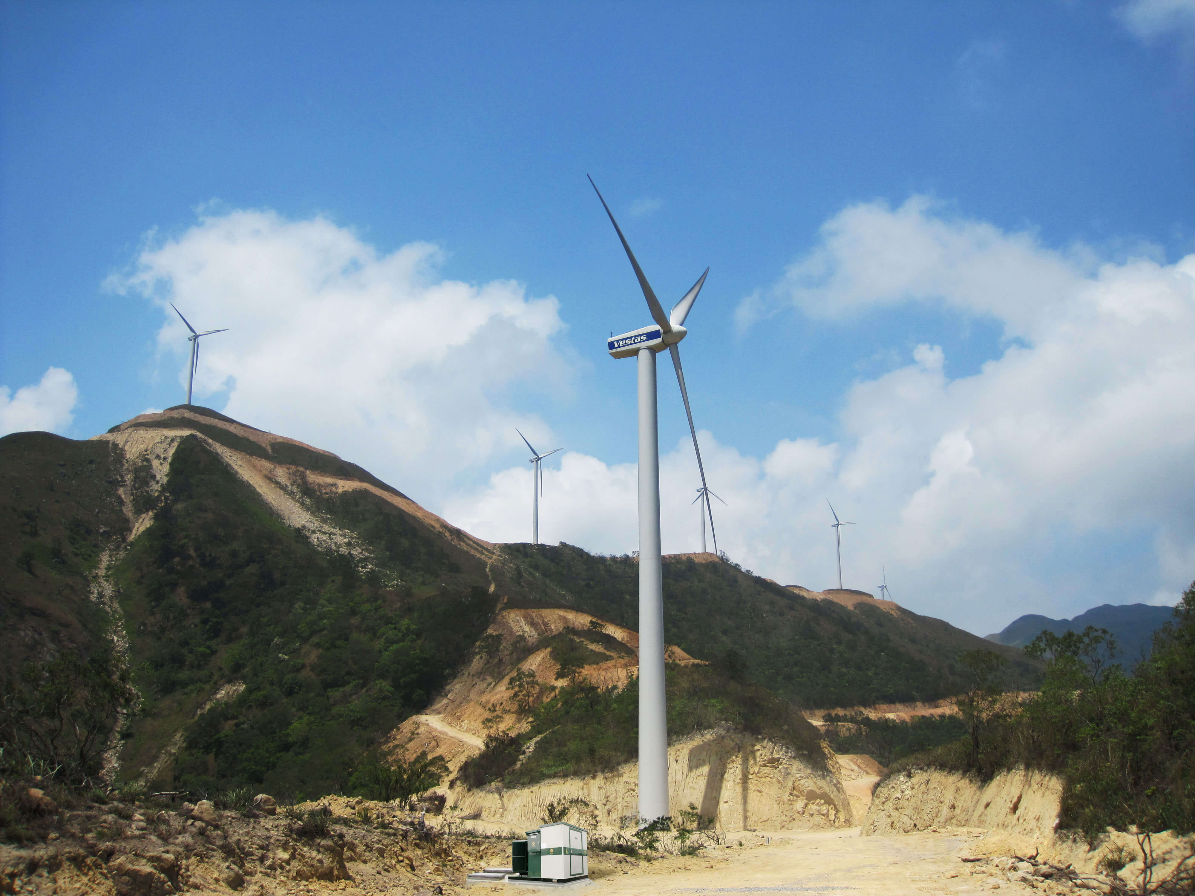 廣東粵電徐聞石板嶺、紅心樓、曲界風(fēng)電場(chǎng)群